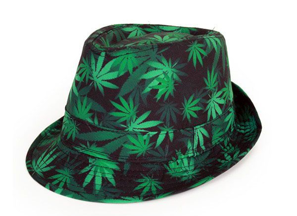 Schlitzhut Cannabis-Blättern